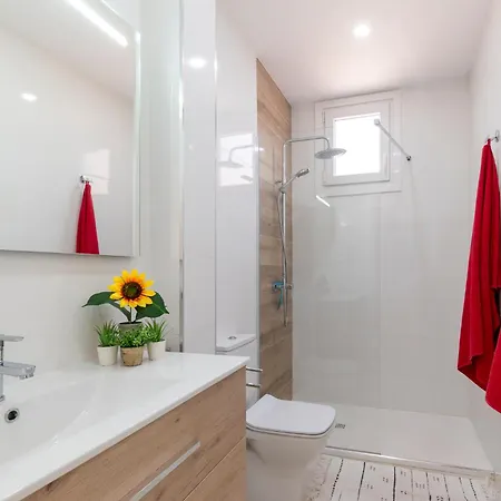 Tranquil 2 Bedroom Location 아파트 아데제