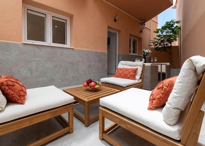 Tranquil 2 Bedroom Location Appartamento